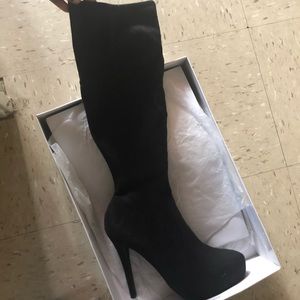 Brand New!! Suede Steve Madden Boots